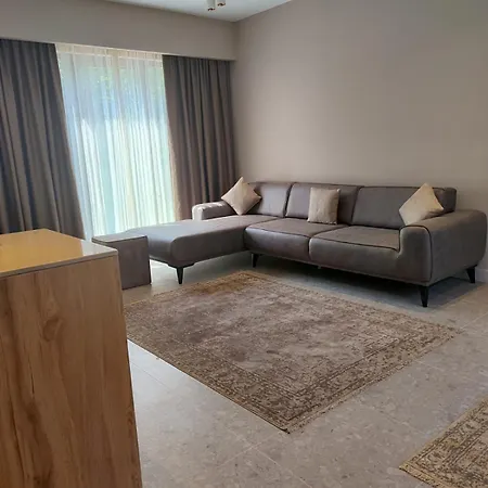 Melekona House Hotel