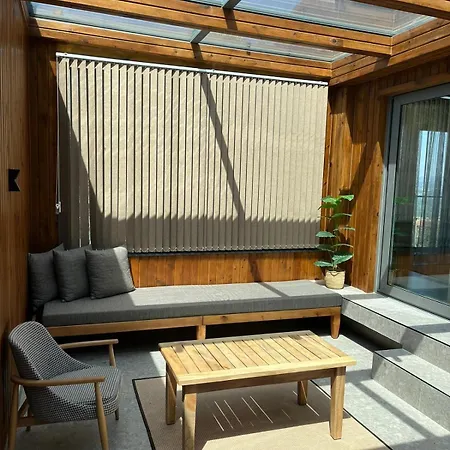 Melekona House Hotel