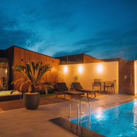 Hotel Melekona House 3*